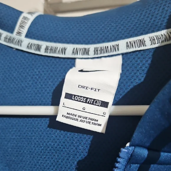 NWT Nike Sabrina. Size L
Dri-FIT Loose Full-Zip Basketball Hoodie - Picture 4 of 6